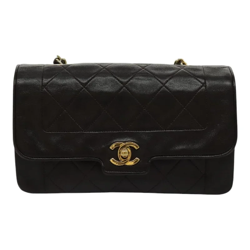 Chanel Matelassé  Leather Shoulder Bag (Pre-Owned)