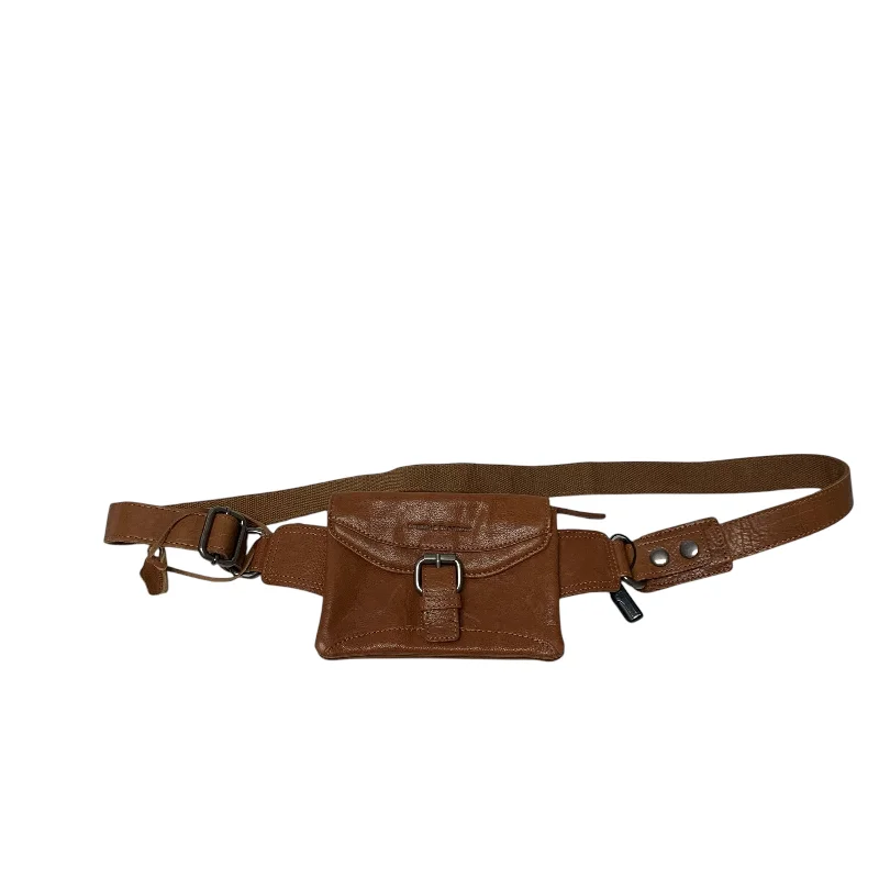 Belt Bag Leather By Clothes Mentor, Size: Small