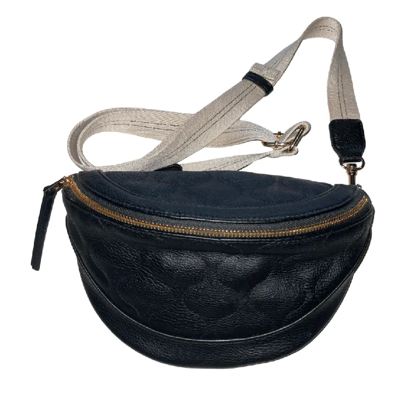 Belt Bag By Universal Thread, Size: Medium