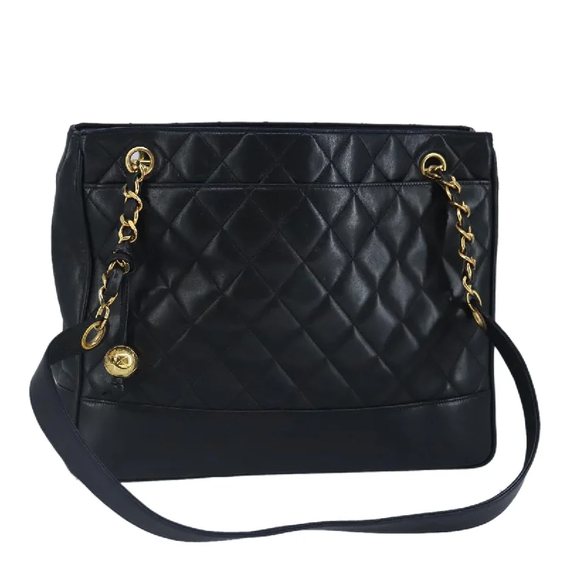 Chanel Shopping  Leather Shoulder Bag (Pre-Owned)