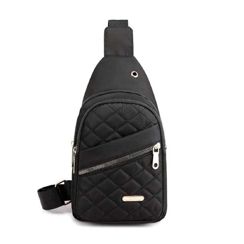 Franny Sling Bag In Black