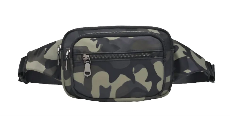 Sol And Selene Hip Hugger Belt Bag In Camo